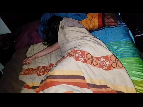 ❤️ Stepson dema ku di xew de ye, xatirê dayika xwe ya ciwan dike. ️❌  Sex li porno ku.muitohentai.ru ️❤